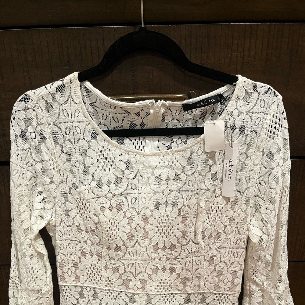 White lace dress - Picture 2 of 4